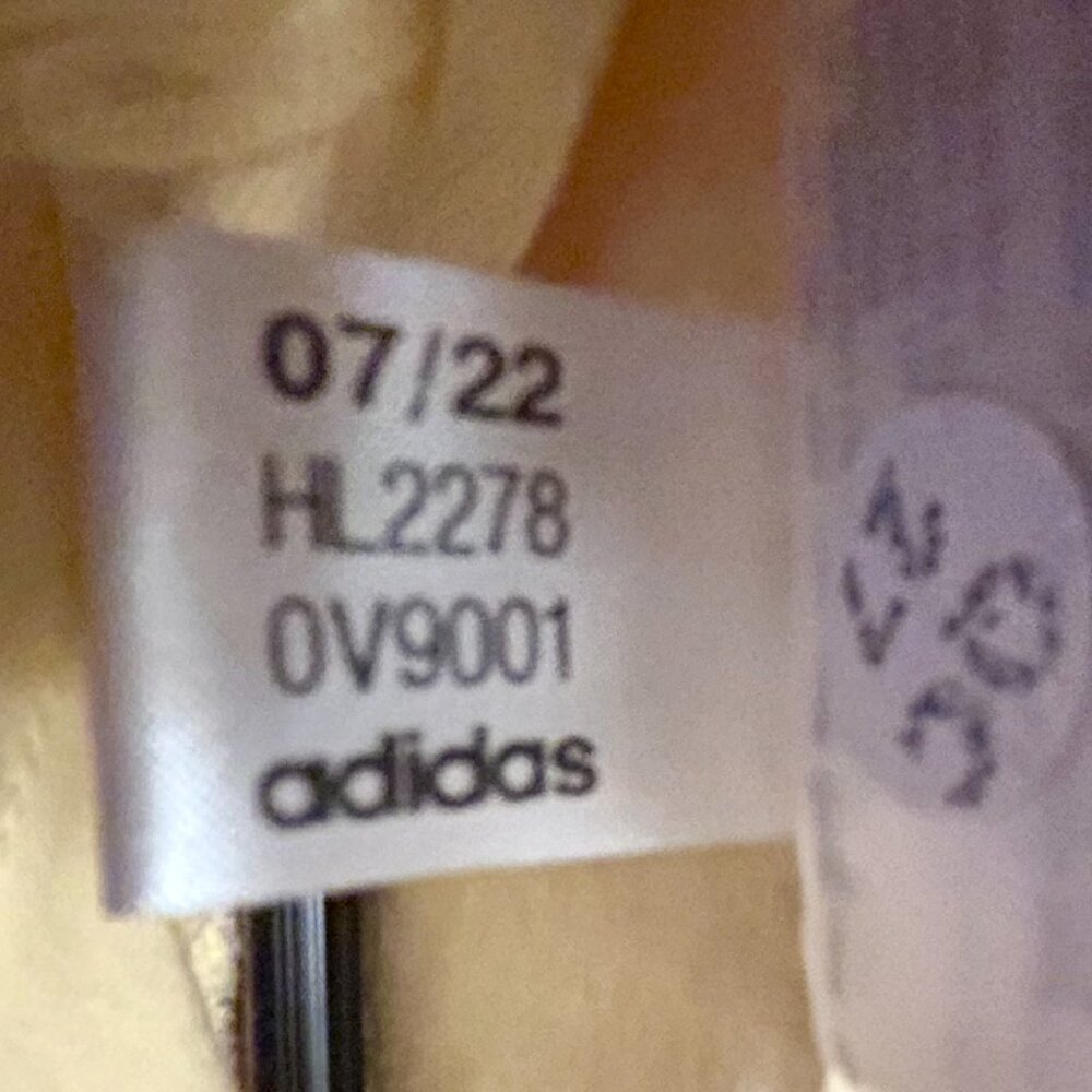 Adidas Essentials Fleece Hoodie Sweatshirt Yellow Men's size Medium - Picture 7 of 7